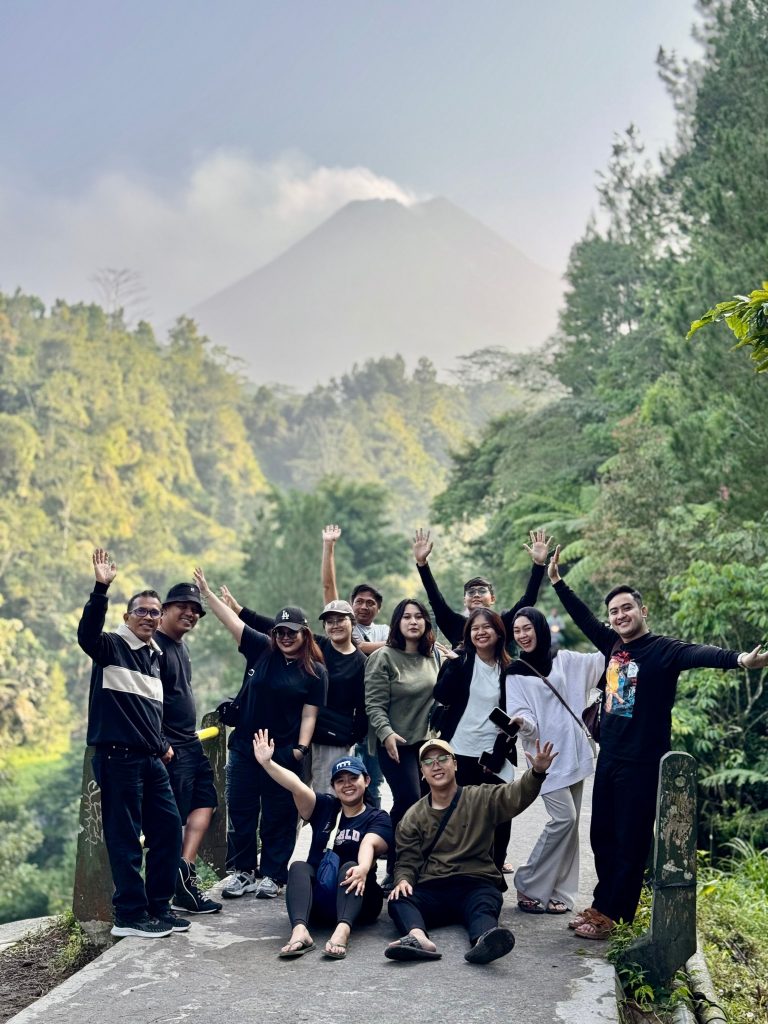 paket lava tour merapi keluarga